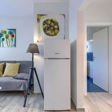 Canaria 2 By Interhome Pula