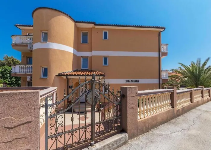 Lejlighed Canaria 2 By Interhome Pula
