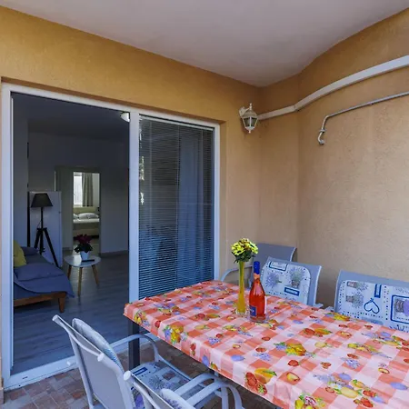 Canaria 2 By Interhome